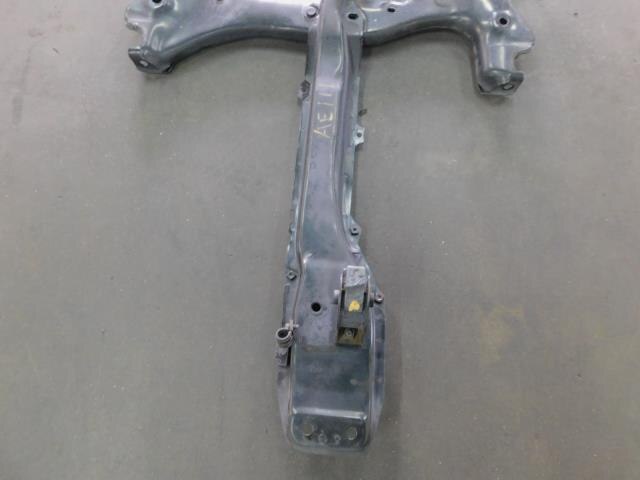 Front Member TOYOTA Sprinter Trueno 1998 GF-AE111 — photo 3
