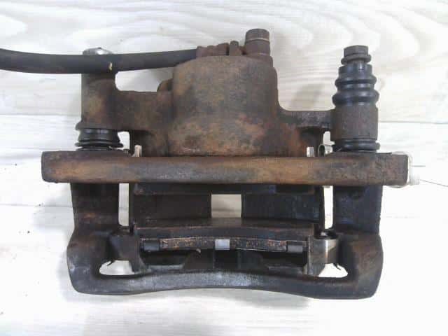 Front Right Caliper SUBARU Impreza 1995 E-GF4 26291FA021 — photo 2