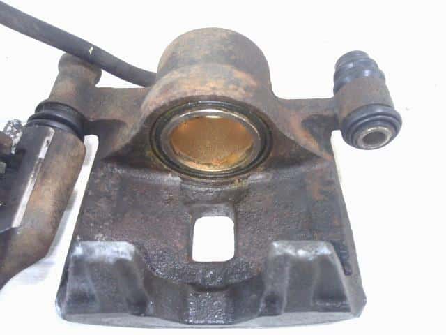 Front Right Caliper SUBARU Impreza 1995 E-GF4 26291FA021 — photo 3