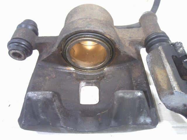 Front Left Caliper SUBARU Impreza 1995 E-GF4 26291FA031 — photo 3