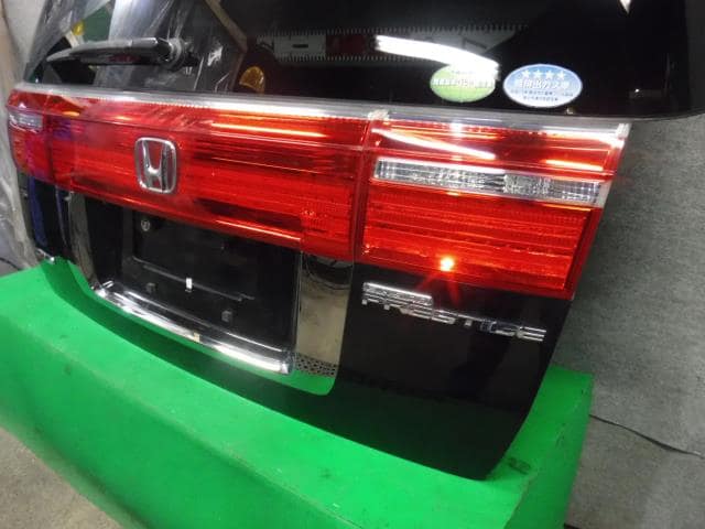 Back Door Assembly HONDA Elysion 2010 DBA-RR2 — photo 3