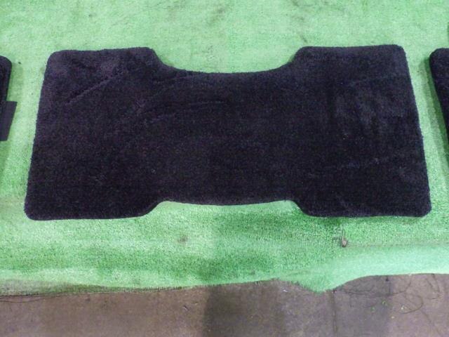 Floor Mat TOYOTA Lexus ls 2007 DAA-UVF45 — photo 6
