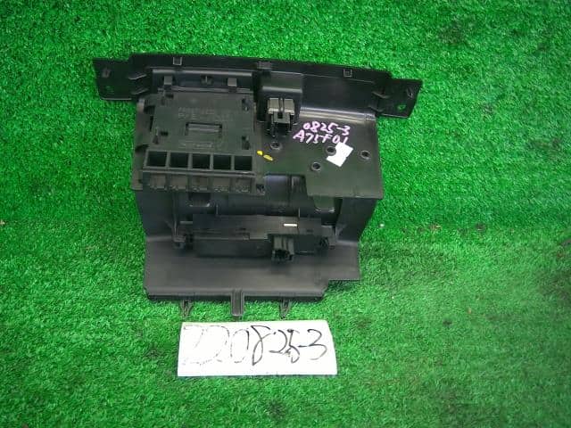Interior Parts PEUGEOT 207 2008 ABA-A75F01 9682910077 — photo 4