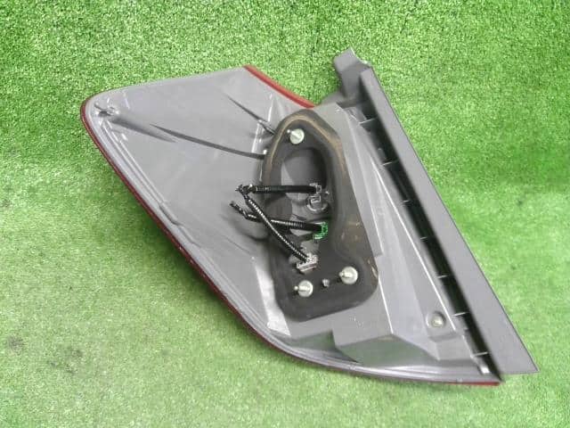 Right Tail Light HONDA Fit Shuttle 2011 DBA-GG7 — photo 4