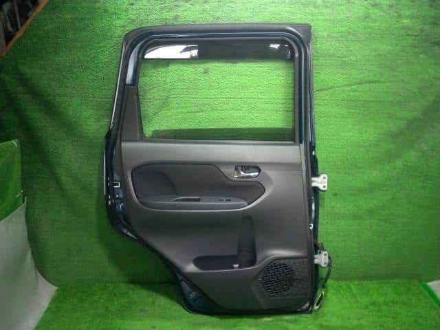 Rear Left Door Assembly DAIHATSU Move 2019 DBA-LA150S — photo 6