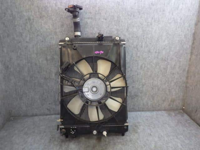 Radiator HONDA N-wgn 2016 DBA-JH1 — photo 2