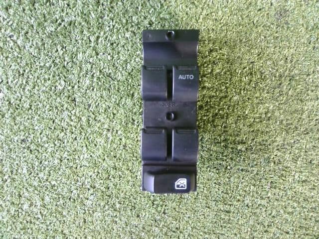 Power Window Switch SUZUKI Every 2009 EBD-DA64V 3799068H70 — photo 1