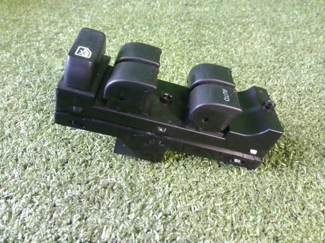 Power Window Switch SUZUKI Every 2009 EBD-DA64V 3799068H70 — photo 3