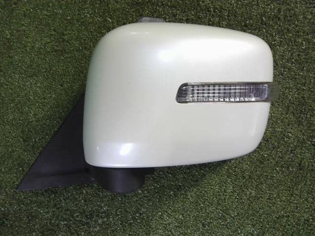 Left Side Mirror MITSUBISHI Delica D2 2012 DBA-MB15S — photo 1