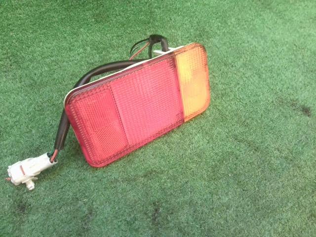 Left Tail Light SUZUKI Carry 2015 EBD-DA16T — photo 3