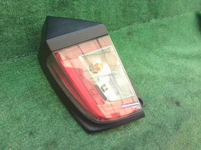 Left Tail Light SUBARU Pleoplus 2018 DBA-LA350F 81560B2740 — photo 3
