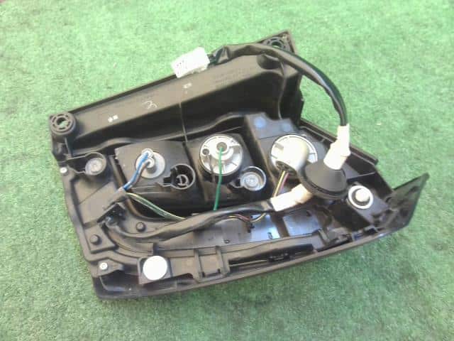 Left Tail Light SUBARU Pleoplus 2018 DBA-LA350F 81560B2740 — photo 8