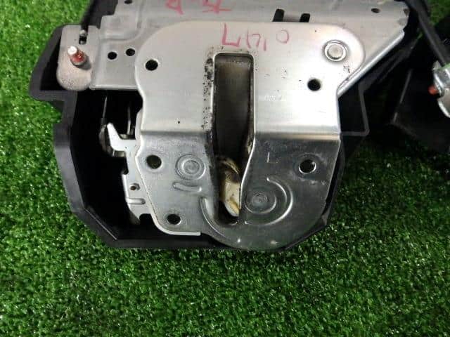 Rear Left Door Lock Actuator HONDA Freed 2012 DBA-GB3 — photo 3