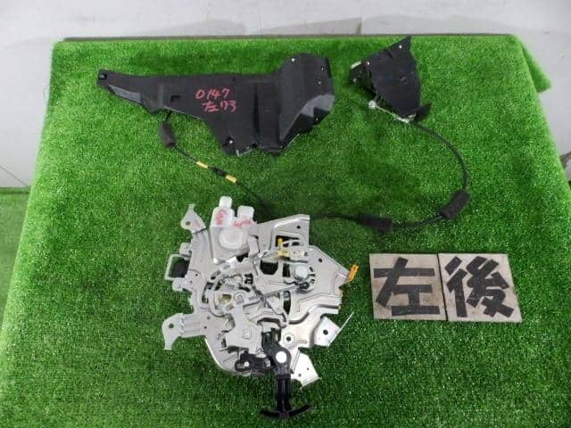 Rear Left Door Lock Actuator HONDA Freed 2012 DBA-GB3 — photo 1