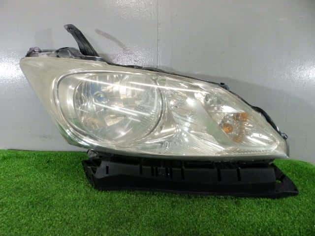 Right Headlight HONDA Freed 2012 DBA-GB3 — photo 2
