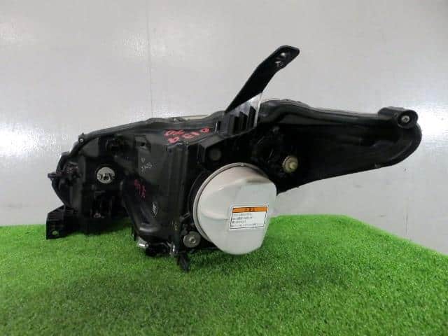 Right Headlight HONDA Freed 2012 DBA-GB3 — photo 3