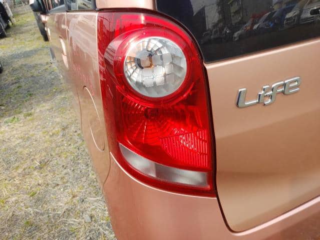 Left Tail Light HONDA Life 2009 DBA-JC1 — photo 1