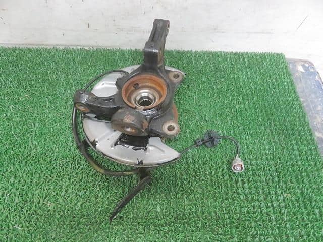 Front Right Knuckle Hub Assembly DAIHATSU Hijet 2020 3BD-S510P — photo 2
