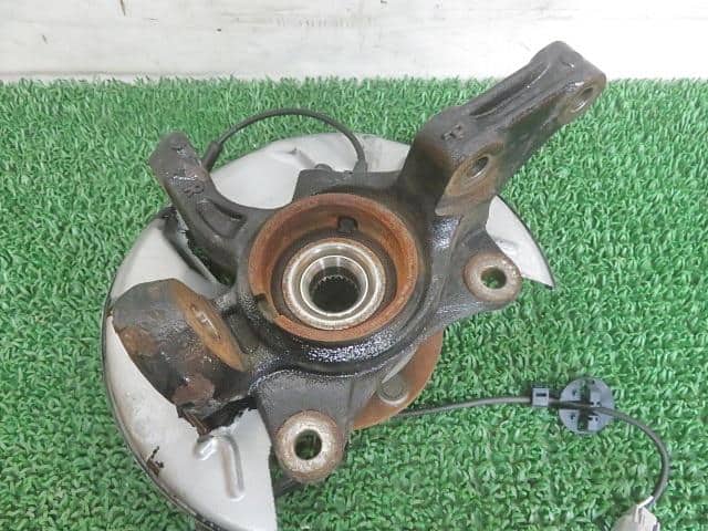Front Right Knuckle Hub Assembly DAIHATSU Hijet 2020 3BD-S510P — photo 4