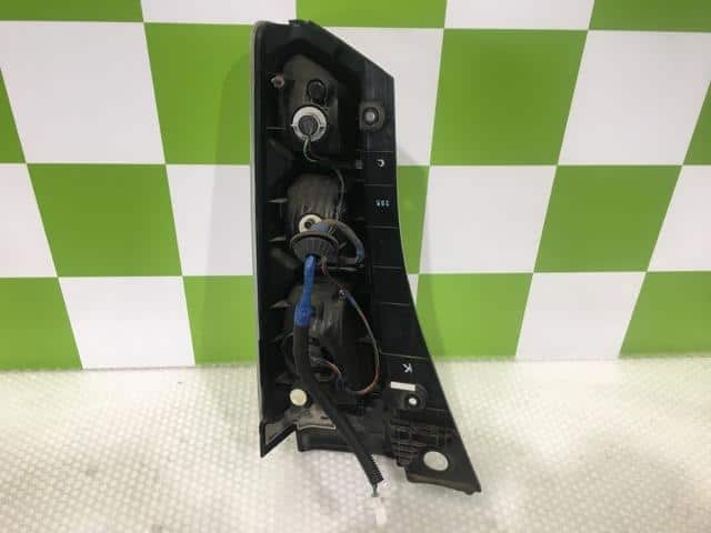 Right Tail Light HONDA N BOX 2012 DBA-JF1 — photo 3