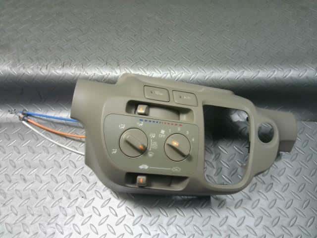 A/C Control Panel HONDA N BOX 2011 DBA-JF2 — photo 1