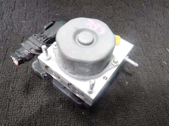 ABS Actuator SUBARU Stella 2016 DBA-LA150F — photo 1