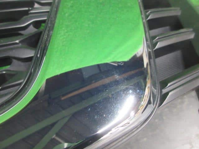 Radiator Grille NISSAN Nv350 — photo 7