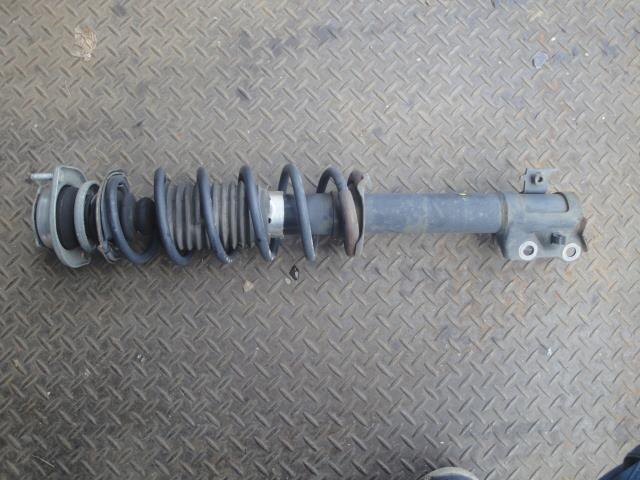 Front Left Strut TOYOTA Passo 2010 DBA-KGC30 — photo 1