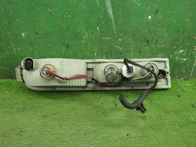 Right Tail Light NISSAN Nv100 clipper 2012 GBD-U71 — photo 2
