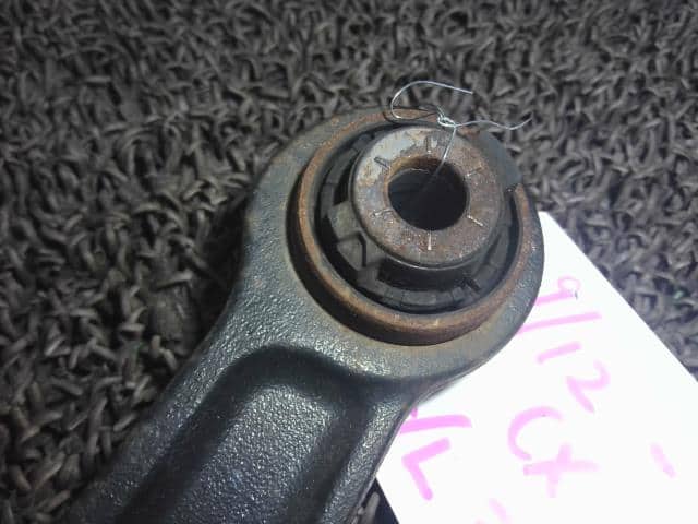 Rear Left Upper Control Arm MAZDA CX-5 2019 3DA-KF2P KB7W28C10 — photo 3