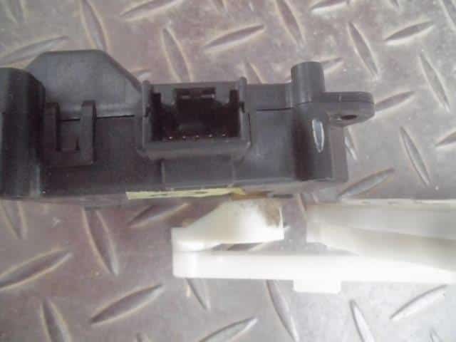 Electrical Component TOYOTA Alphard 2003 TA-MNH10 — photo 4