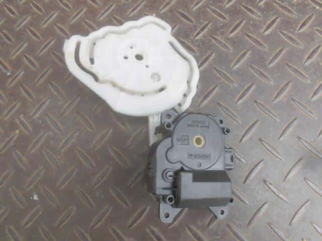 Electrical Component TOYOTA Alphard 2003 TA-MNH10 — photo 2