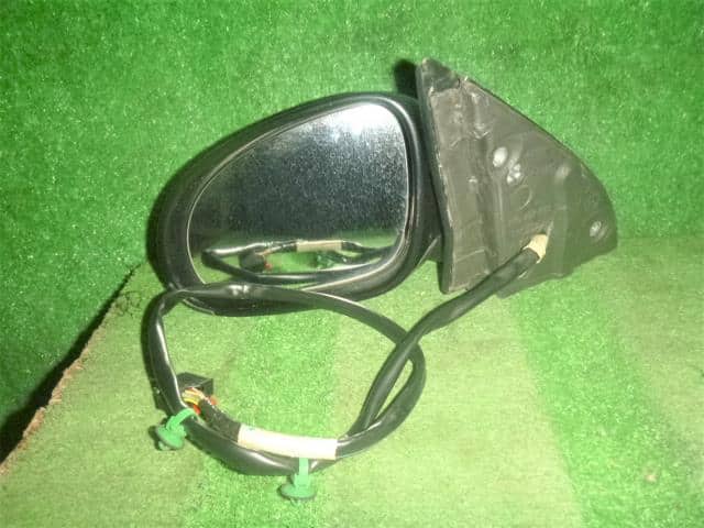 Left Side Mirror VOLKSWAGEN Jetta 2006 GH-1KAXX — photo 3