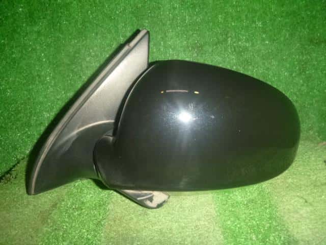 Left Side Mirror VOLKSWAGEN Jetta 2006 GH-1KAXX — photo 1
