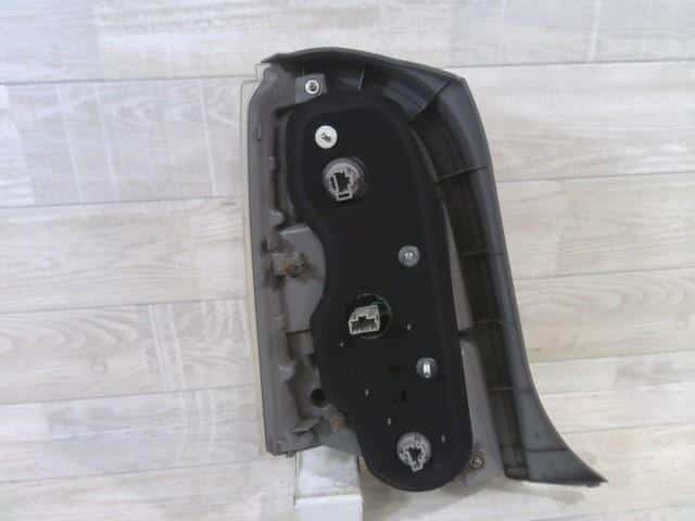 Right Tail Light HONDA Life 2011 DBA-JC1 — photo 2