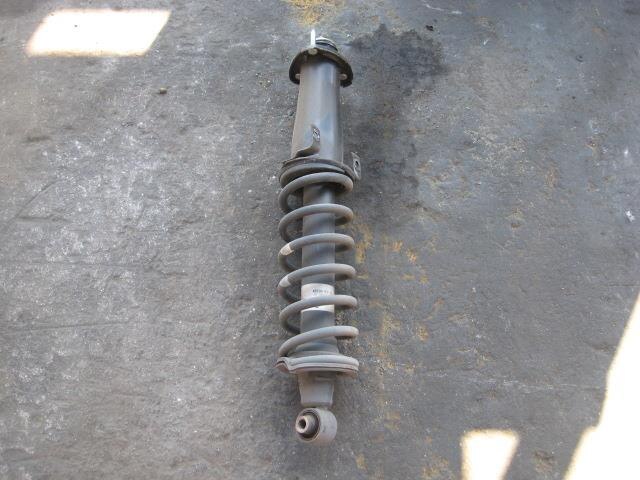 Rear Right Strut TOYOTA Lexus is 2006 DBA-GSE21 — photo 1