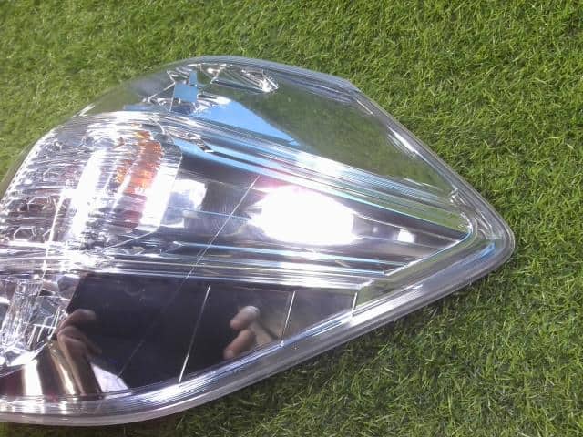 Right Tail Light HONDA Fit Shuttle 2011 DAA-GP2 — photo 2