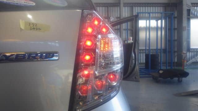 Right Tail Light HONDA Fit Shuttle 2011 DAA-GP2 — photo 4