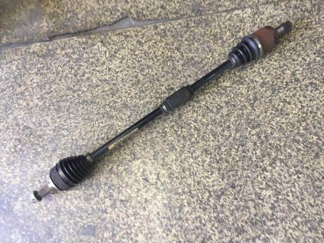 Front Right Drive Shaft HONDA Fit Shuttle 2012 DAA-GP2 — photo 1