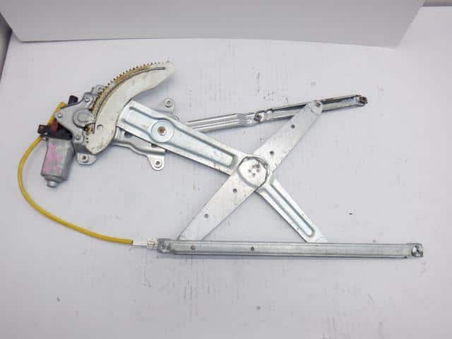 Front Right Door Regulator TOYOTA Comfort 2011 DBA-TSS11 — photo 2