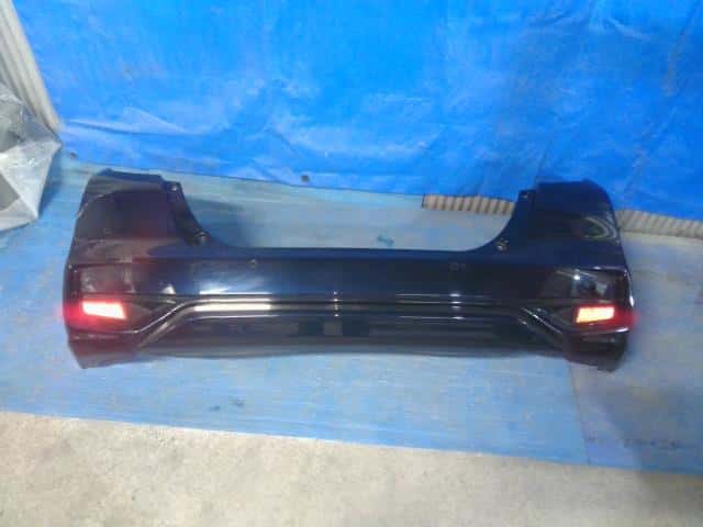 Rear Bumper Assembly HONDA Fit 2018 DAA-GP5 — photo 1