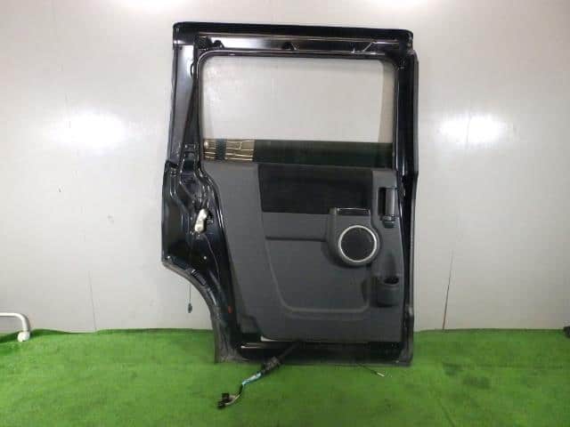 Rear Left Door Assembly MITSUBISHI Delica D5 2008 DBA-CV5W — photo 2