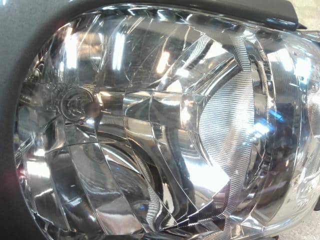 Right Headlight NISSAN Cube 2007 DBA-YZ11 — photo 2