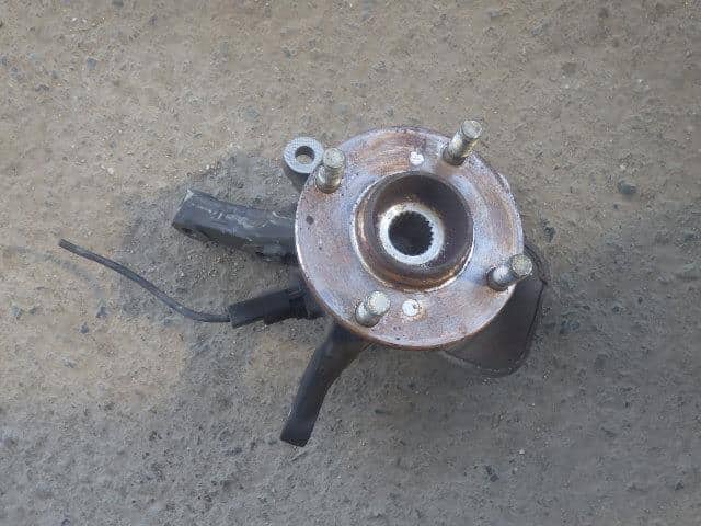 Front Right Knuckle Hub Assembly SUZUKI MR Wagon 2006 DBA-MF22S 4511058810 — photo 1