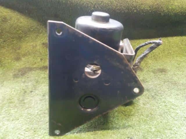 ABS Actuator SUZUKI Jimny 1999 GH-JB23W 5610081A00 — photo 2
