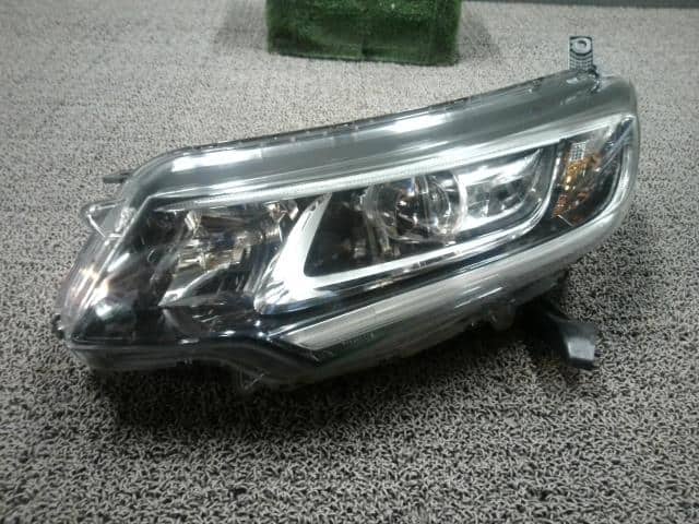 Left Headlight HONDA Freed 2016 DBA-GB5 — photo 1
