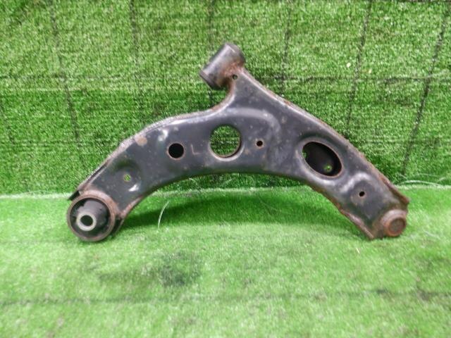 Front Left Lower Control Arm TOYOTA Passo 2013 DBA-KGC35 — photo 2