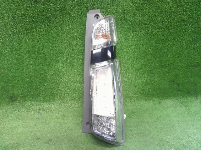 Right Tail Light HONDA N-wgn 2015 DBA-JH1 — photo 1