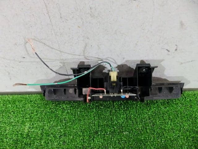 Third Brake Light SUZUKI Solio 2014 DBA-MA15S 3582082K20 — photo 2