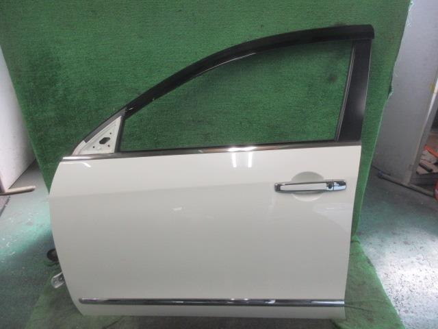 Front Left Door Assembly NISSAN Bluebird Sylphy 2006 DBA-KG11 — photo 1